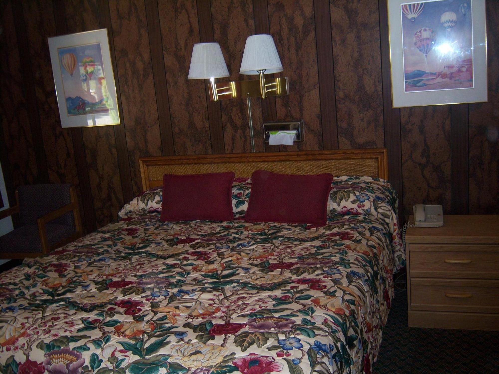 Shasta Dam Motel Шаста-Лейк Экстерьер фото